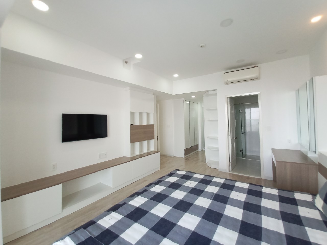 3-bedr3 bedrooms for rent in green valley apartment ooms-for-rent-in-green-valley-apartment (10)