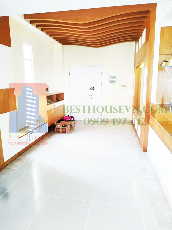 Beautiful Riverside Residence apartment for rent