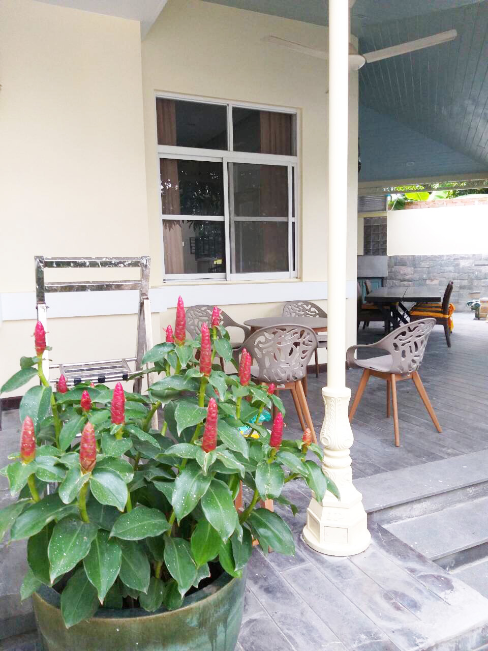 Compound villa for rent in Hung Thai.